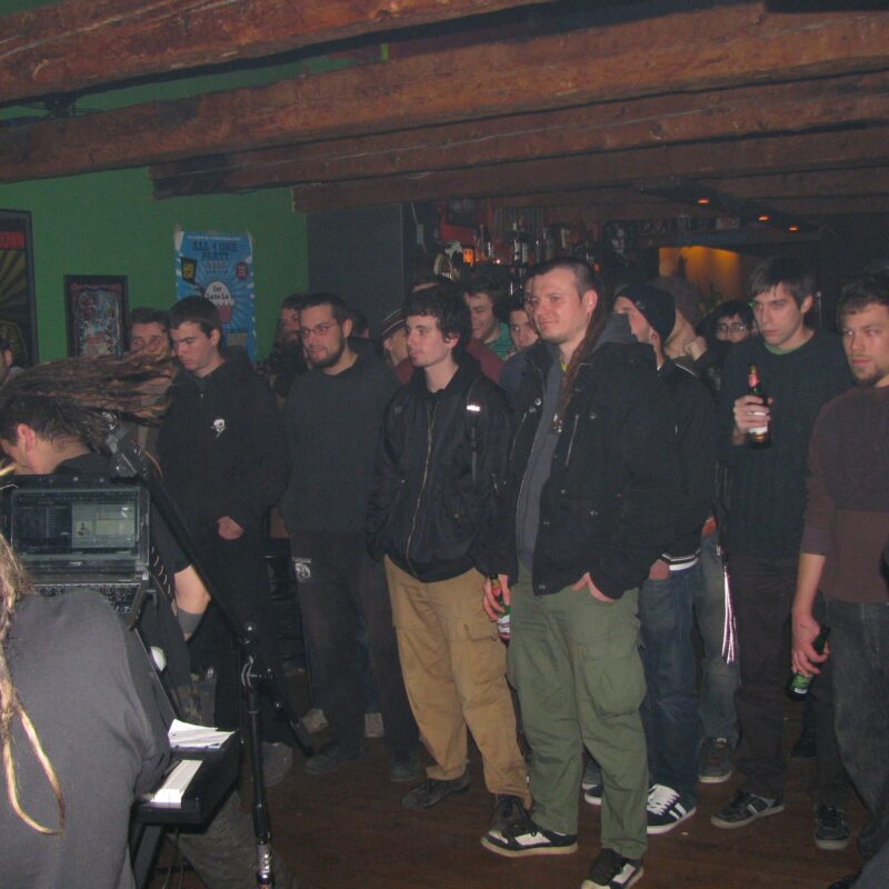 La Ligne Maginot + No Army, autorica: Layla Munitić