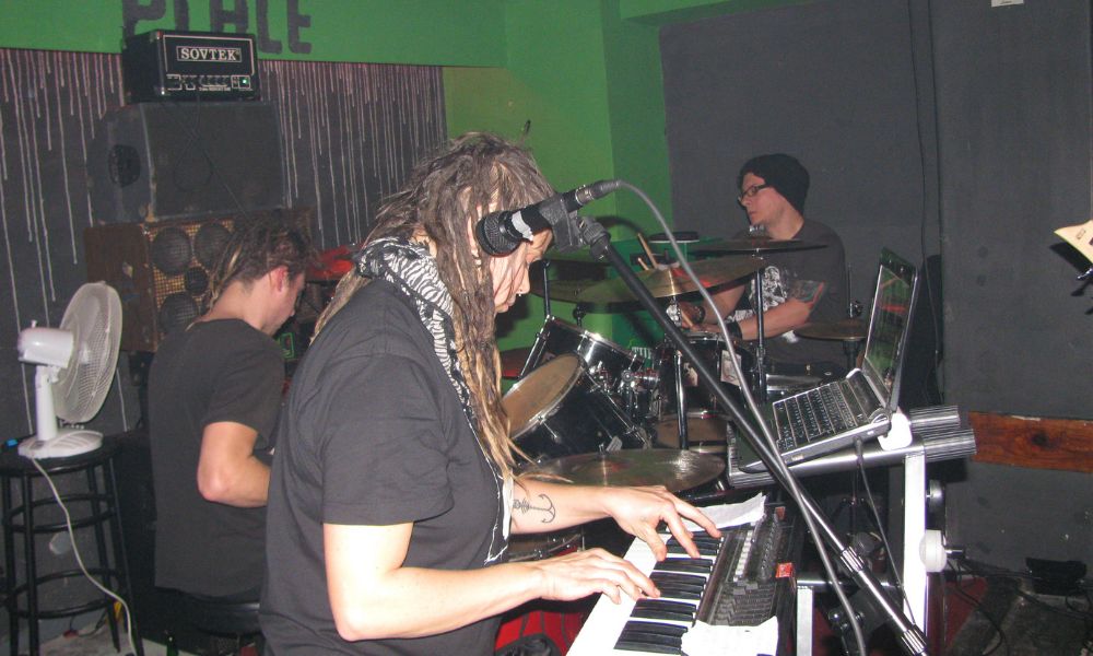 La Ligne Maginot + No Army, autorica: Layla Munitić