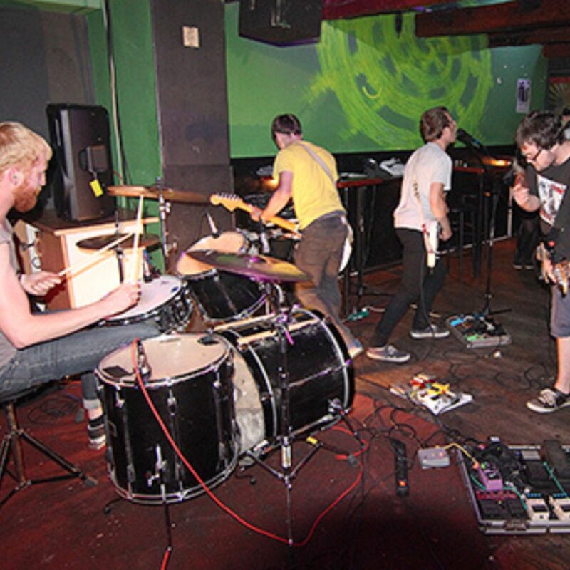 Continents. + Lara Korona, autor: Damir Jevtić