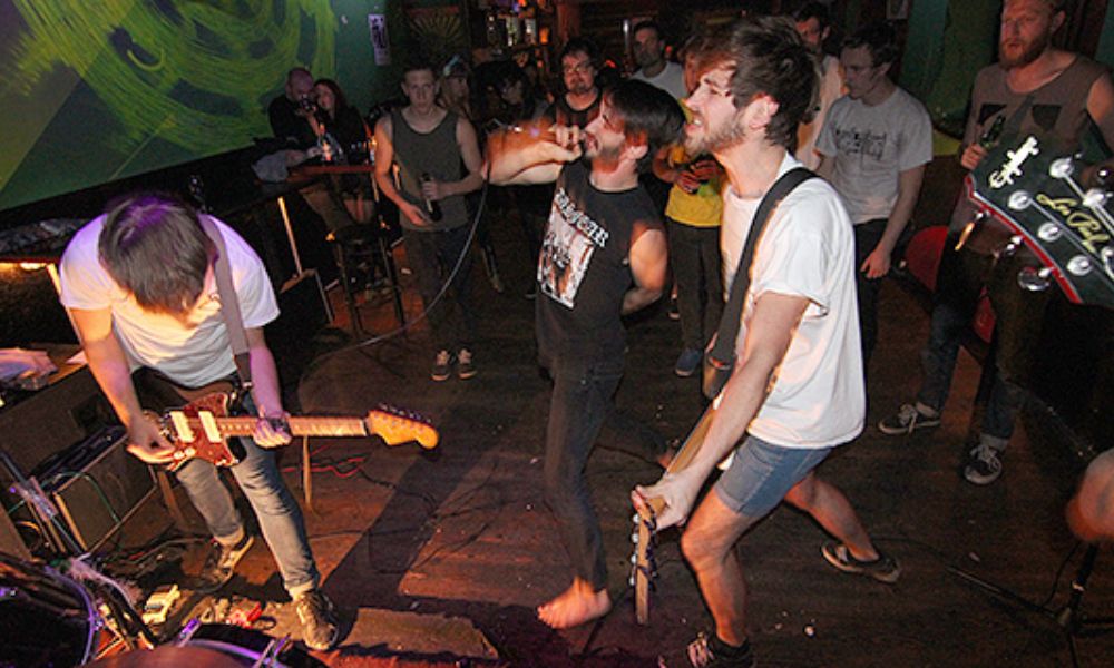 Continents. + Lara Korona, autor: Damir Jevtić