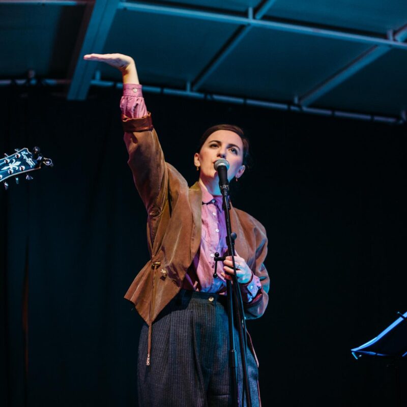 Večer s Cohenom, autorica: Stephany Stefan