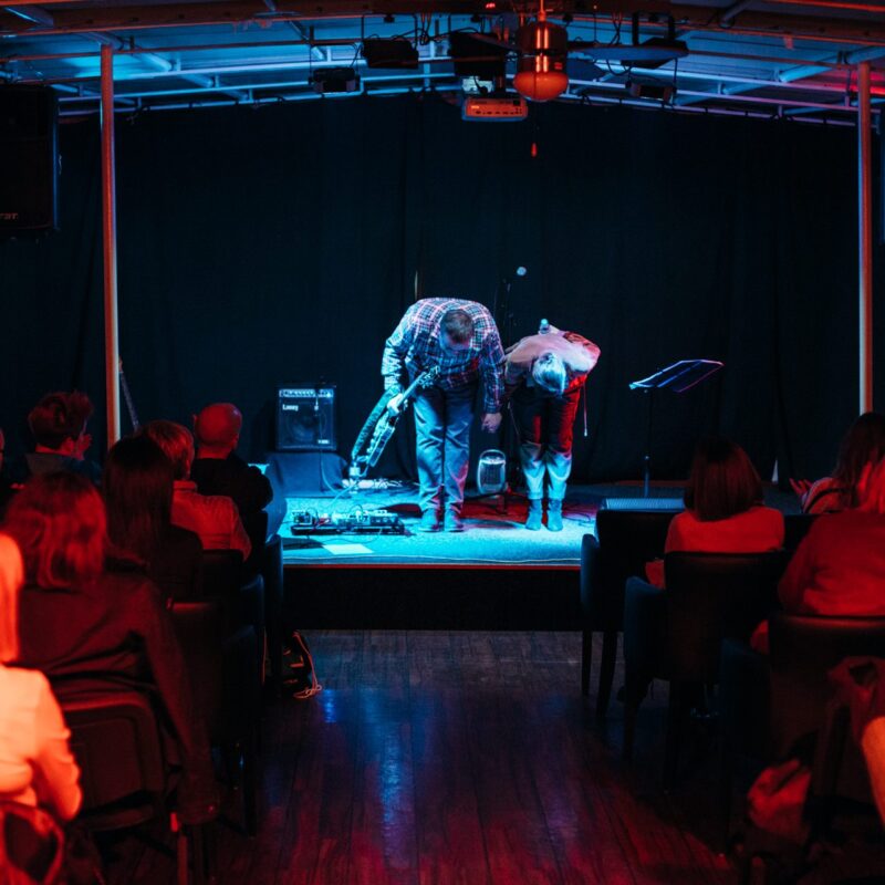 Večer s Cohenom, autorica: Stephany Stefan