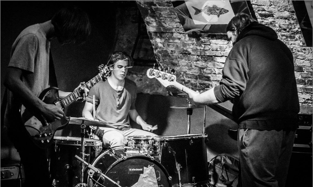 Inhibis + Dežurni Krivci + DJ Vuk