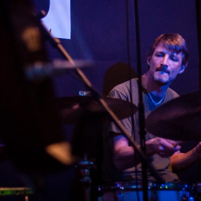 Fish in Oil, autor: Erik Paladin