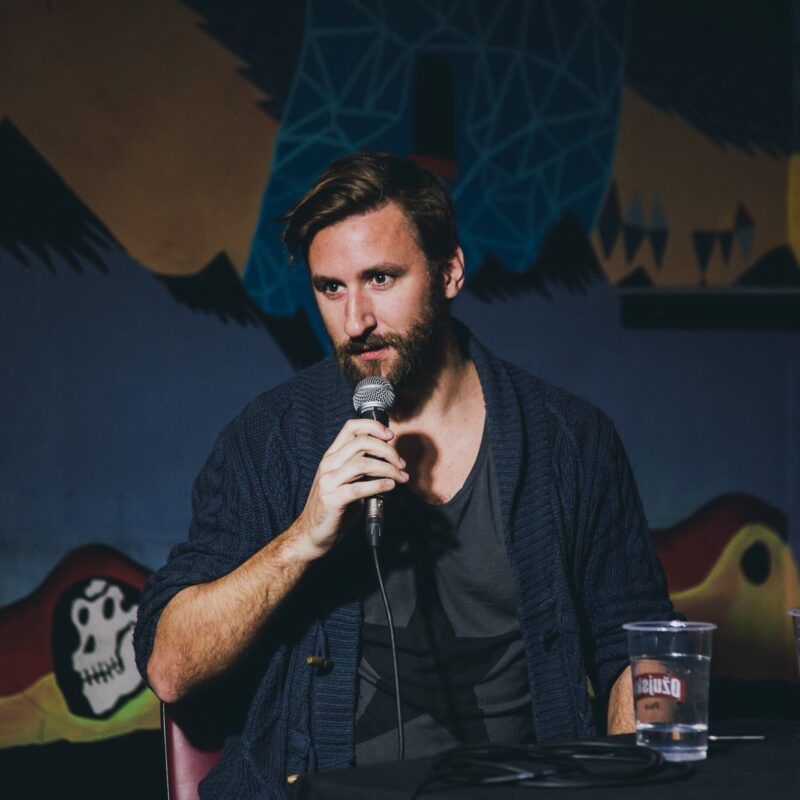 Booking: Gdje se vidiš za 5 godina?, autorica: Stephany Stephan