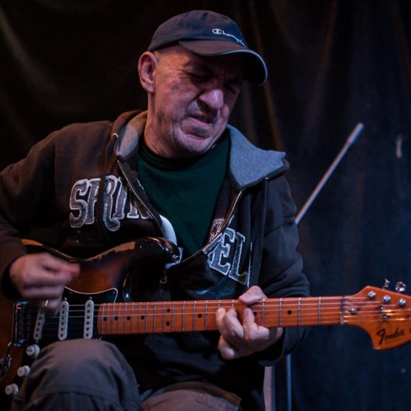 Fish in Oil, autor: Erik Paladin