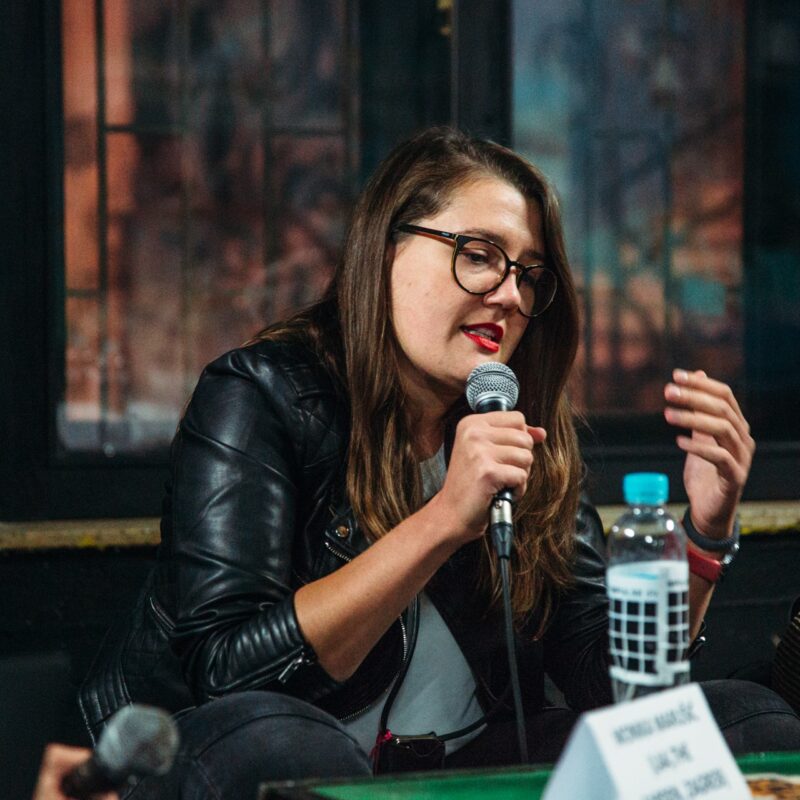 ”Girls (don’t) just wanna have fun”, autorica: Stephany Stefan