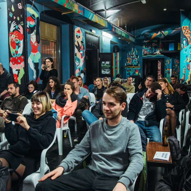 ”Girls (don’t) just wanna have fun”, autorica: Stephany Stefan