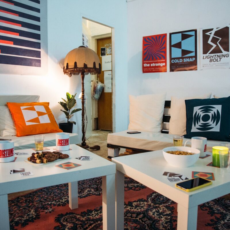 ''Gledanje Muzike'', autorica: Stephany Stefan