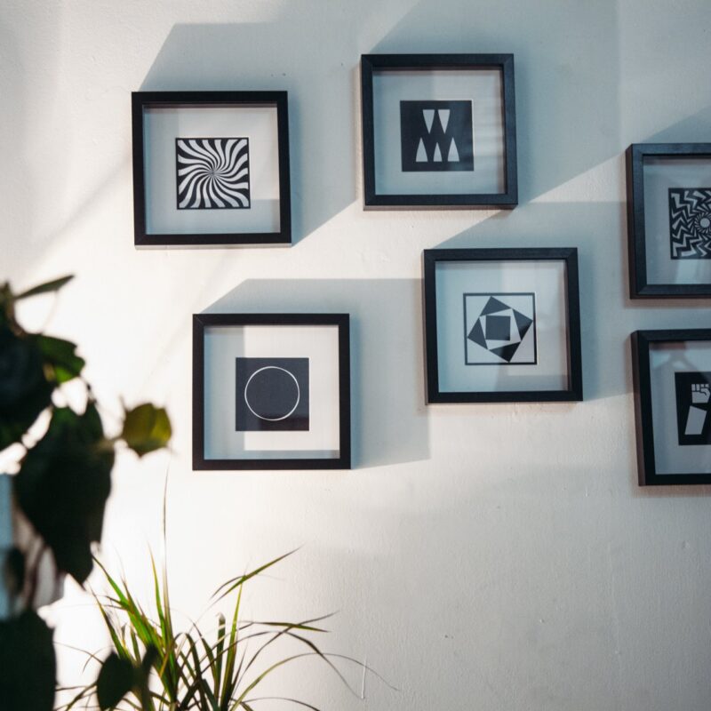 ''Gledanje Muzike'', autorica: Stephany Stefan