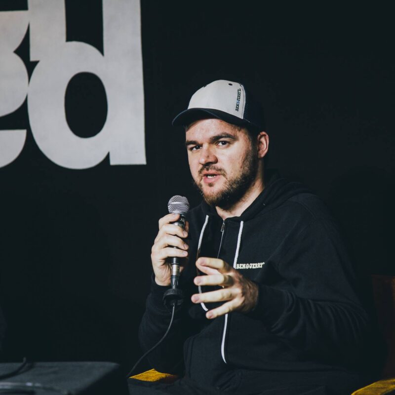 Booking: Gdje se vidiš za 5 godina?, autorica: Stephany Stephan