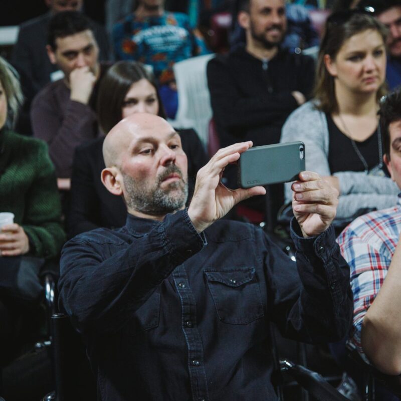 ”Megahertz”, autorica: Stephany Stefan