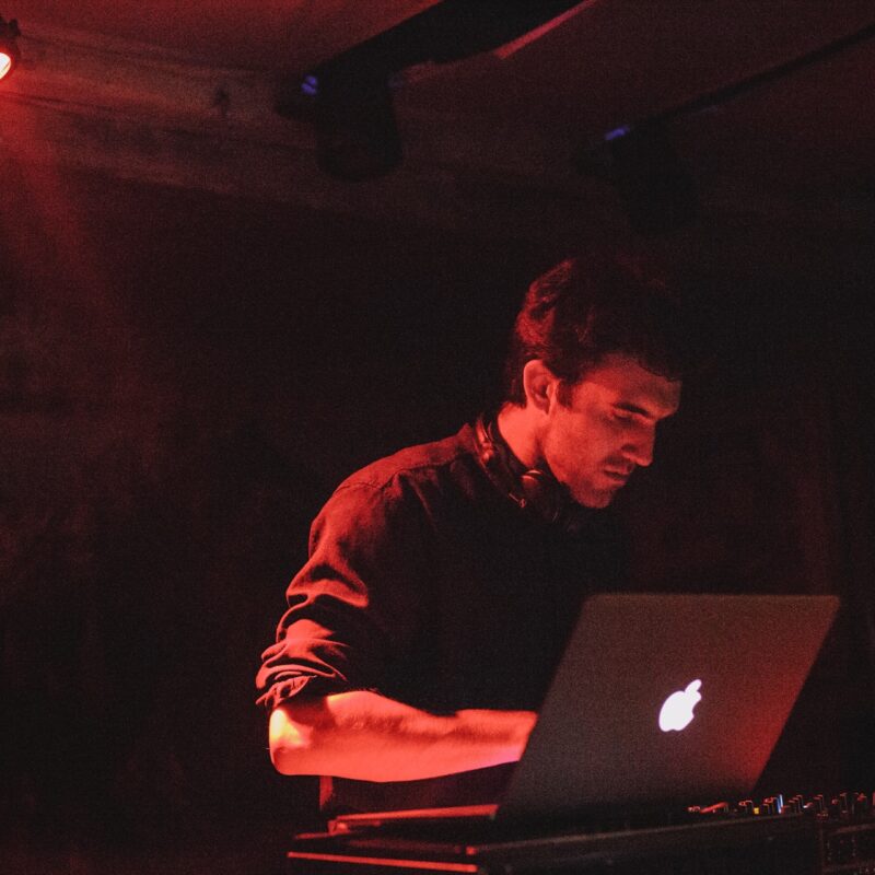 Trigon party, autorica: Stephany Stefan