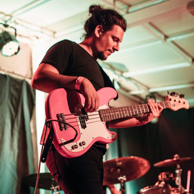 White on White, autorica: Stephany Stefan