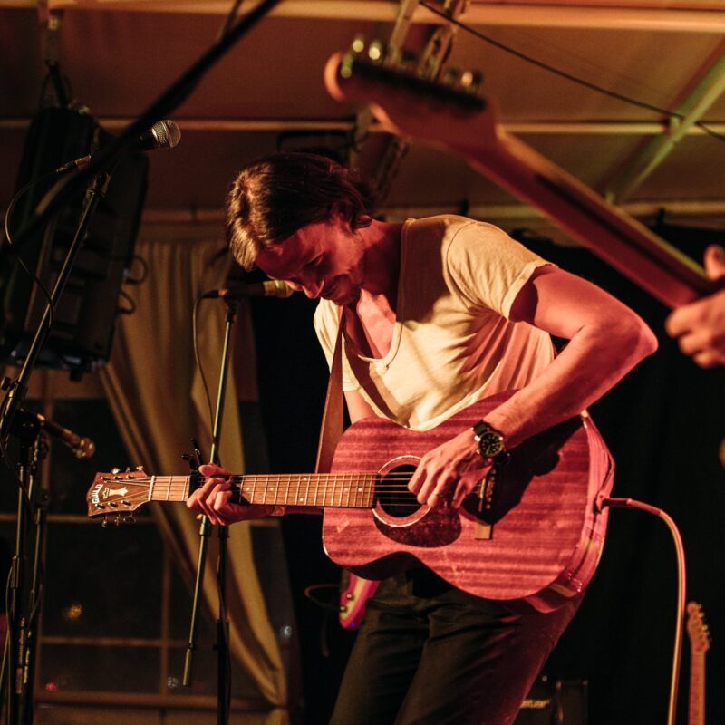 White on White, autorica: Stephany Stefan