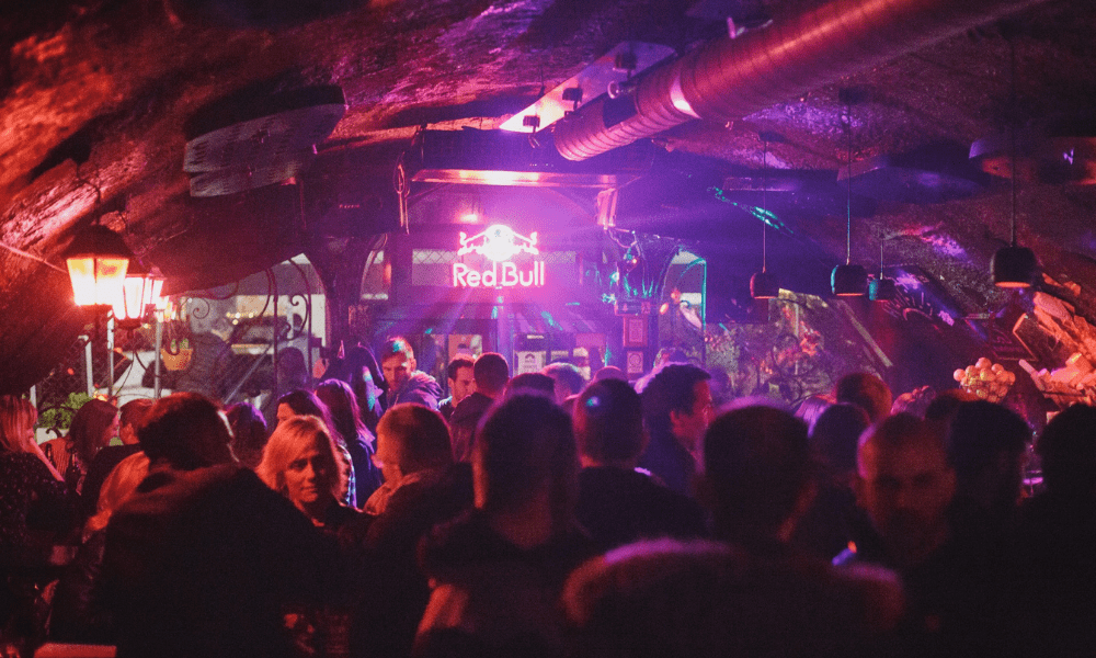 Trigon party, autorica: Stephany Stefan