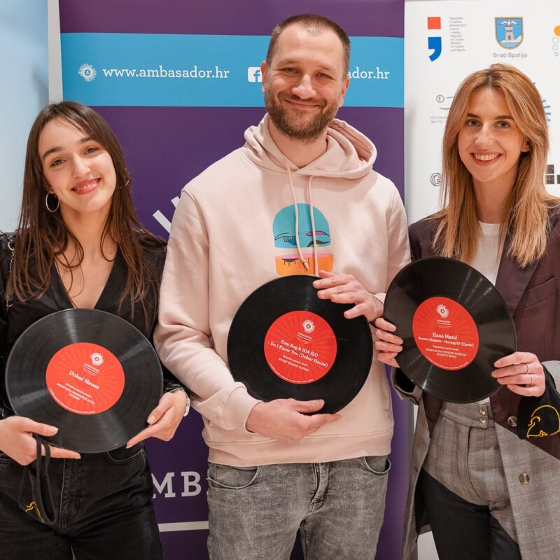 Ambasador, autor: Impala Studio