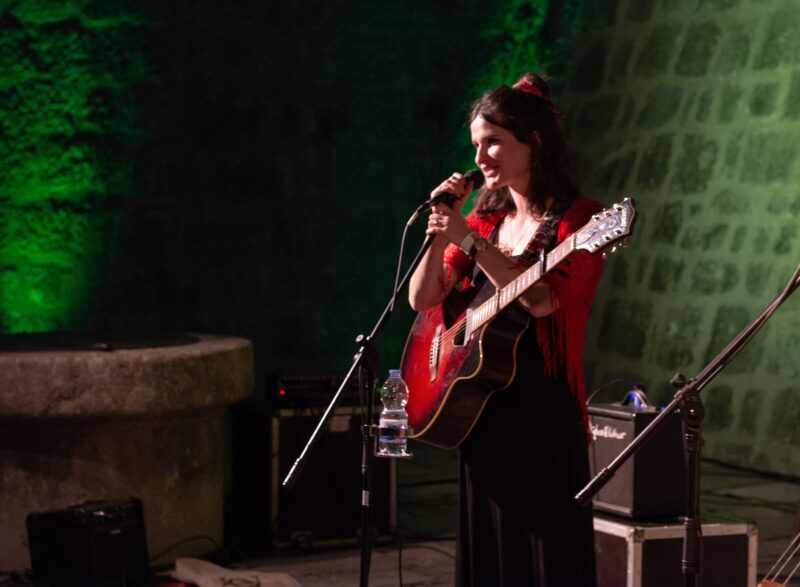 Tamara Obrovac & Uroš Rakovec + Ogenj + Nina Romić & Jelena Galić + Veja, autorica: Hana Barić