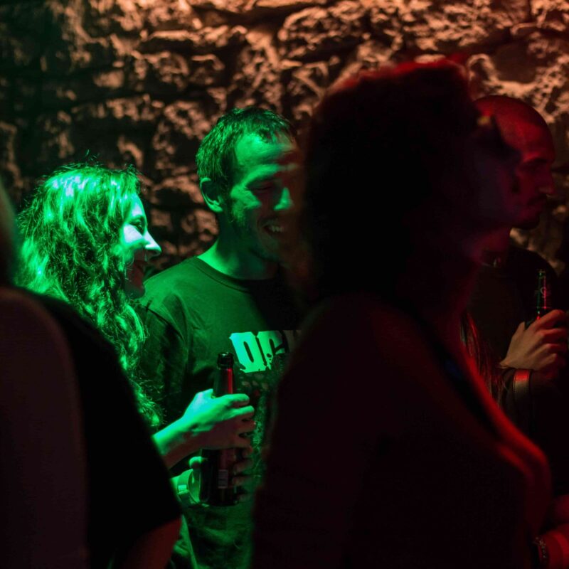 Paper Tigers + Ochi, autorica: Hana Barić