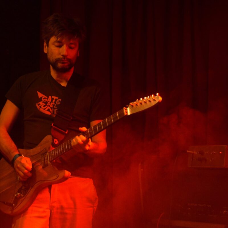 Pomelo Chess Society + Peach Pit, autor: Vigo Mavrović