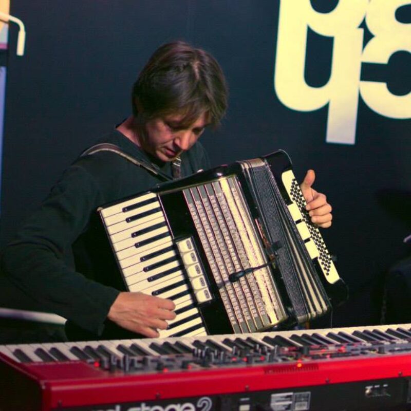 Nina Romić + MišAndroid, autor: Erik Paladin