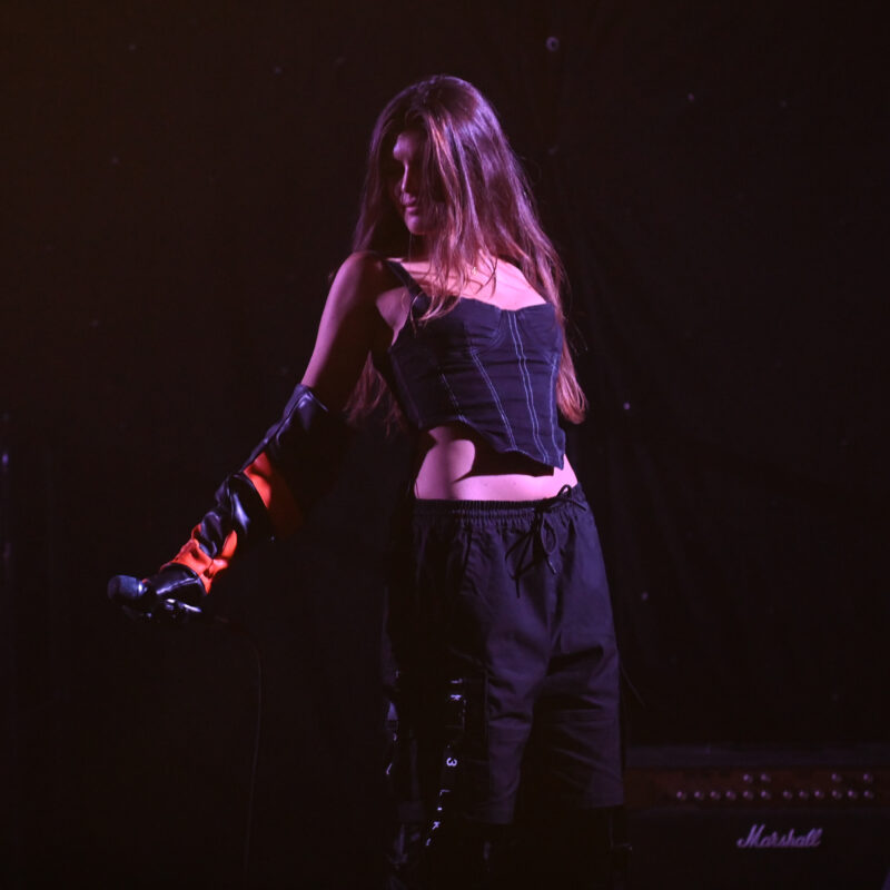 Bad Daughter + Šarena pojava + Valovi, autorica: Ana Križanec