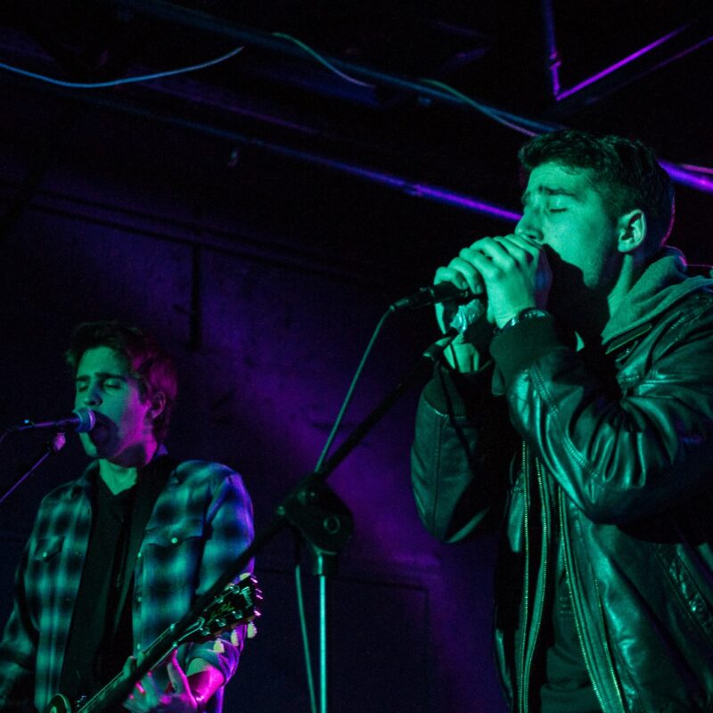 Elm Street Escape + Sillycons, autor: Erik Paladin