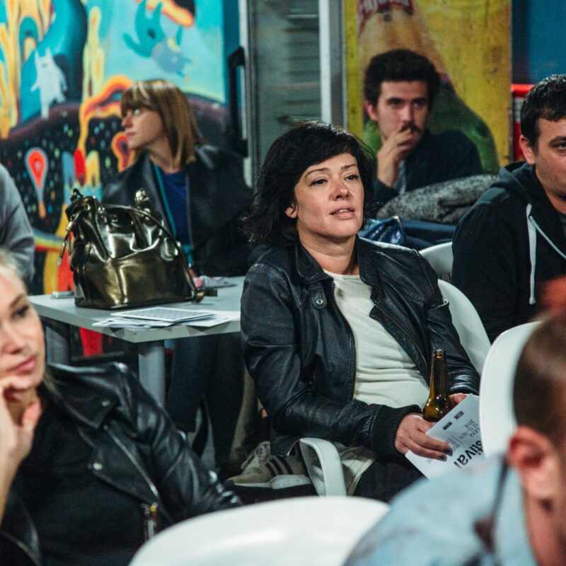 ”Girls (don’t) just wanna have fun”, autorica: Stephany Stefan