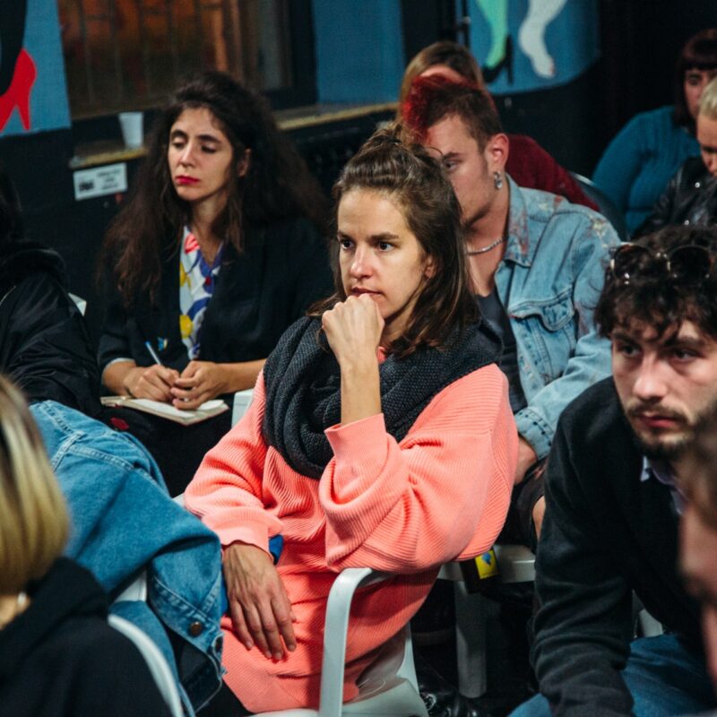 ”Girls (don’t) just wanna have fun”, autorica: Stephany Stefan