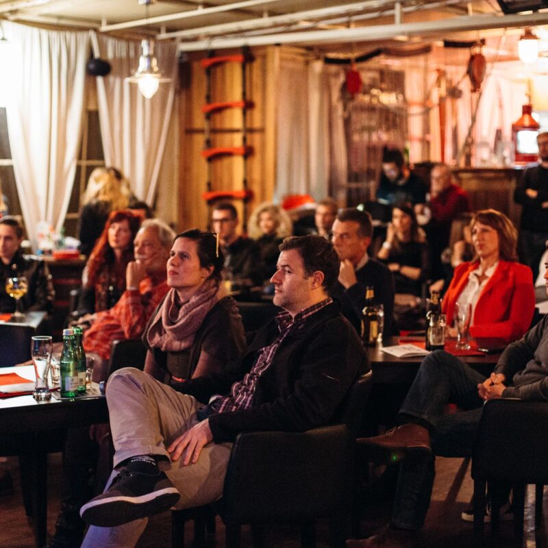 Luce, autorica: Stephany Stefan