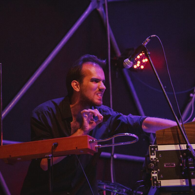 Mimika Orchestra + Vesna Pisarović i Naš veliki i mali orkestar + Kozmodrum + Jan Kinčl & Regis Kattie + Bruno Mičetić Quintet, autorica: Stephany Stefan