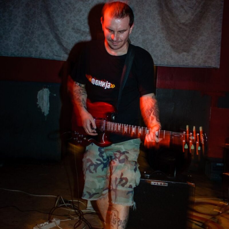 Bernays Propaganda + Monozid, autor: Erik Paladin