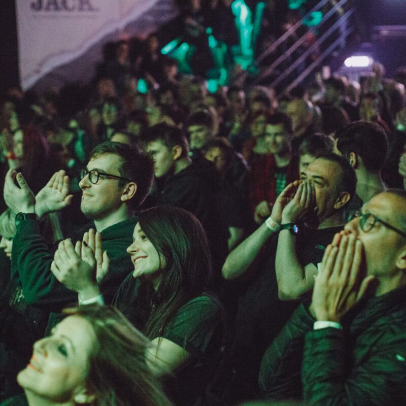 Repetitor + Punčke, autorica: Stephany Stefan