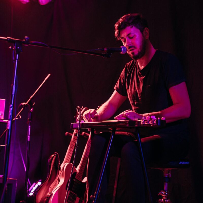 White on White, autorica: Stephany Stefan