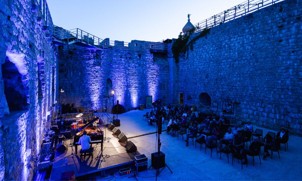 Matija i Lu Dedić + Adam Semijalac i Fige + Balkan Zoo & Nina Ćorić + predavanje,autor: Borut Brozović