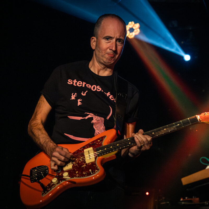 Stereosister, Slick Stings, autor: Filip Kovačević