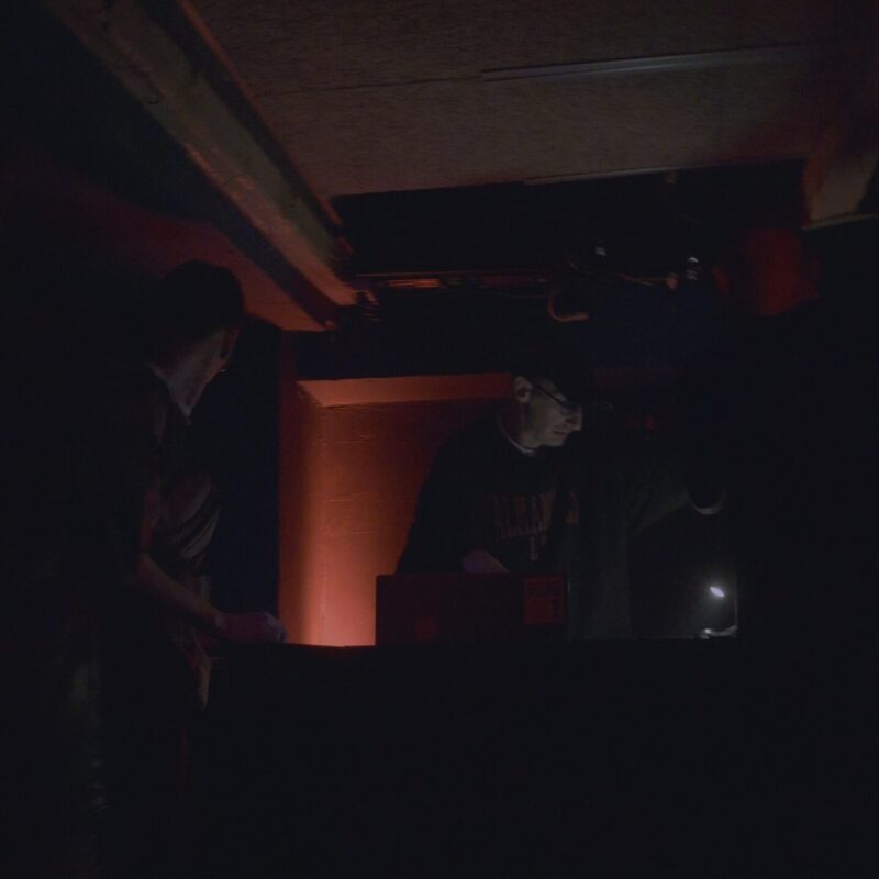 Dvorac, autori: Ema Dijan i Tomas Hamerlitz