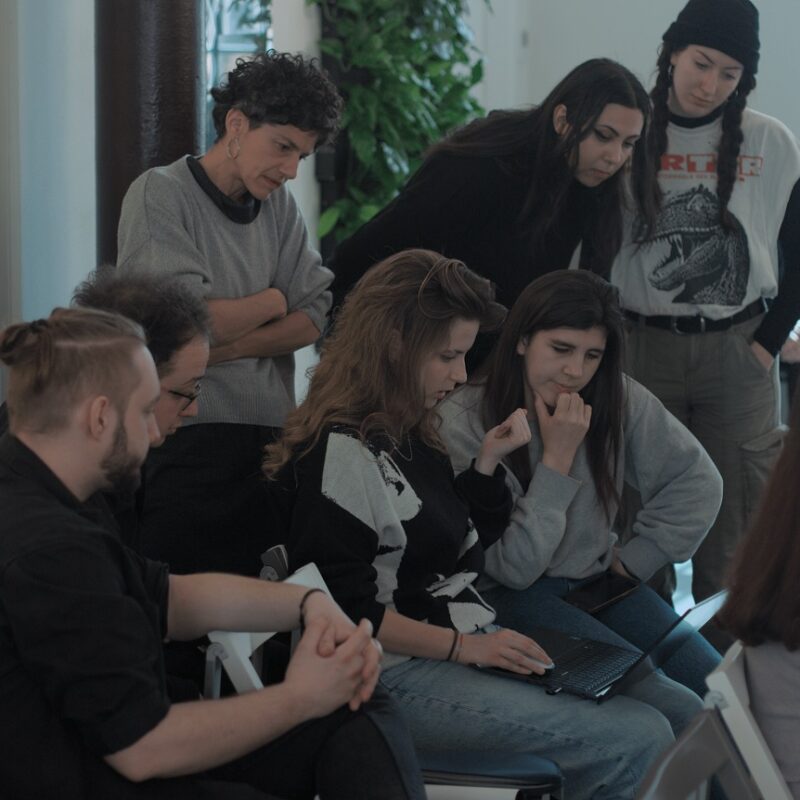 Let's talk about music, autorice: Anja Matić i Ariana Krišković