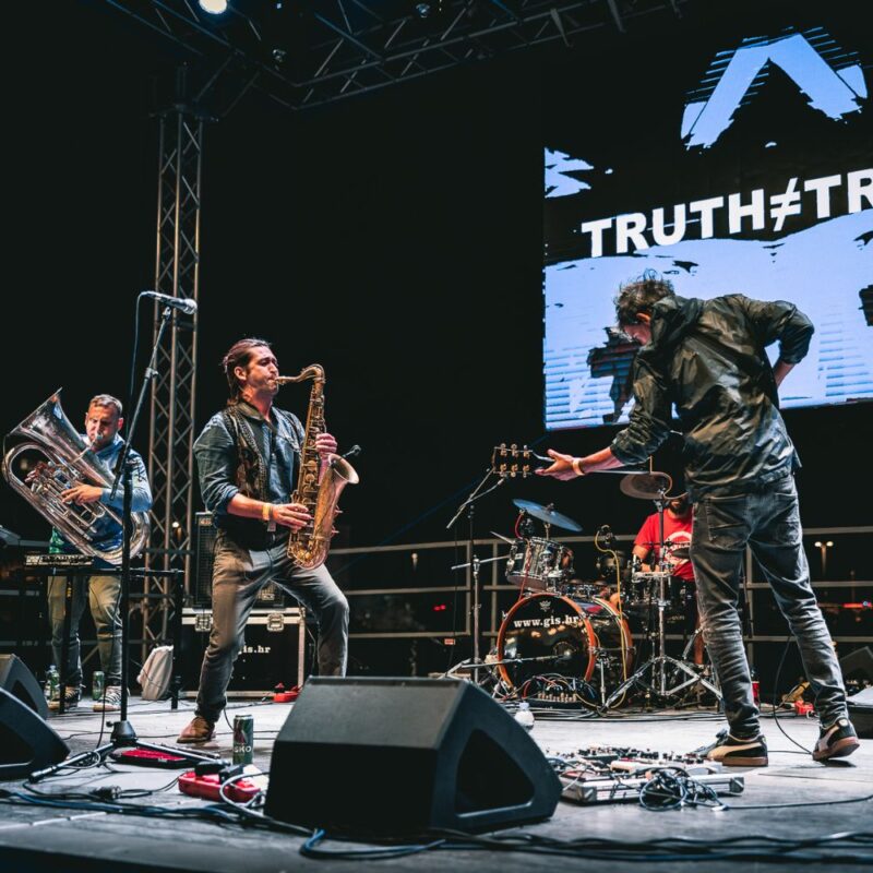 Truth # Tribe, autor: Filip Kovačević