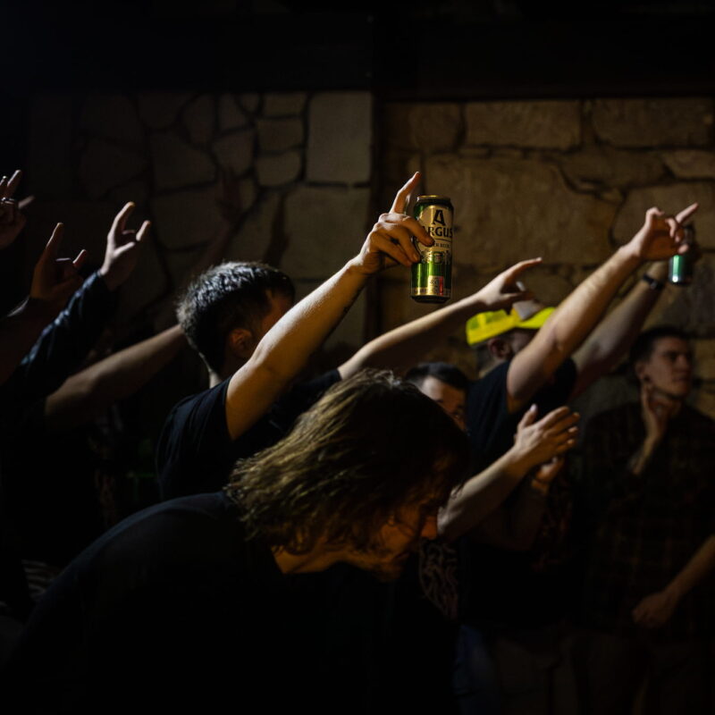 Mamut, Klapan, Homeless Among Tombs, autor: Filip Kovačević