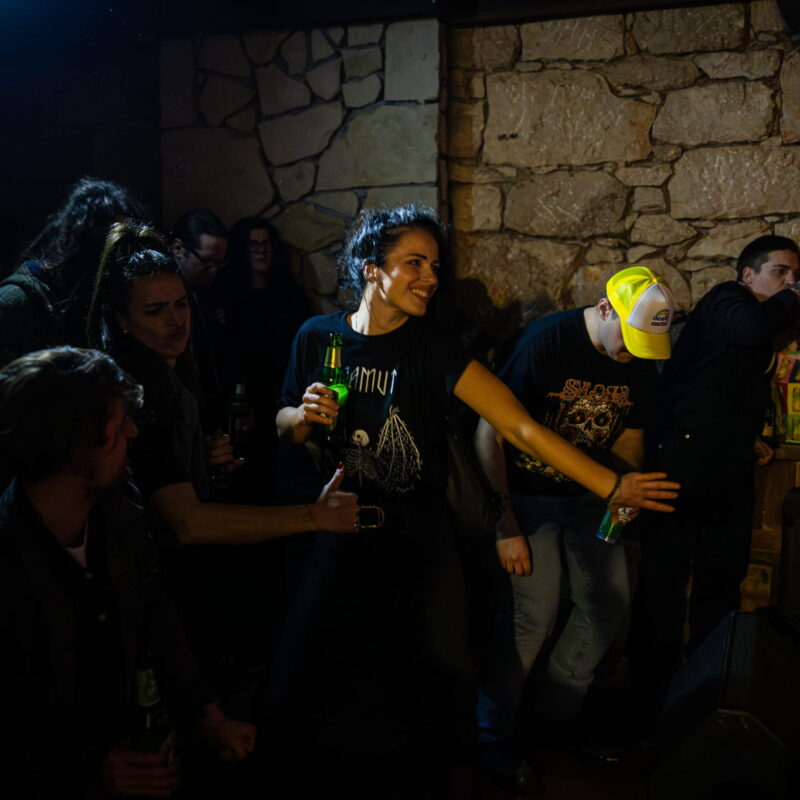 Mamut, Klapan, Homeless Among Tombs, autor: Filip Kovačević