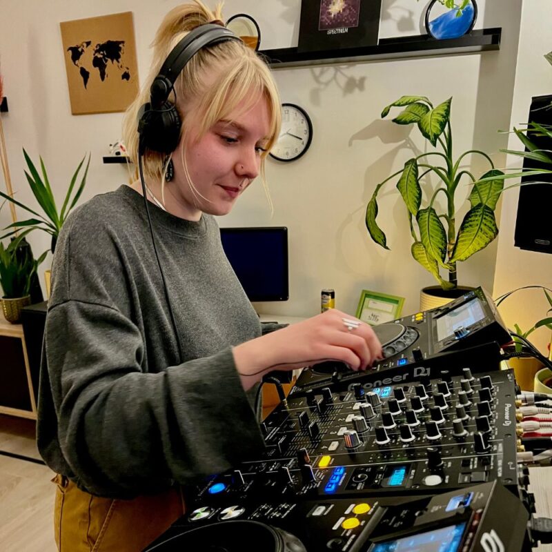 Dj Golub